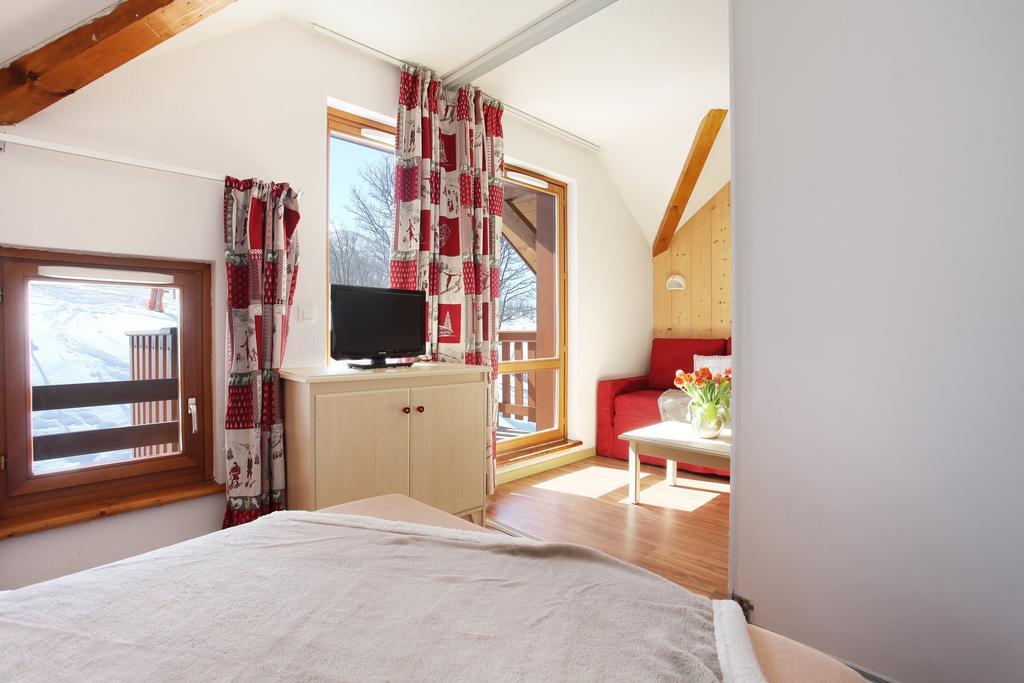 Residence Le Hameau - Saint-Francois-Longchamp Saint-François-Longchamp Eksteriør billede